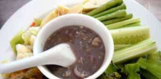 อาหารพื้นบ้าน–อาหารไทย และ “ความเป็นไทย”