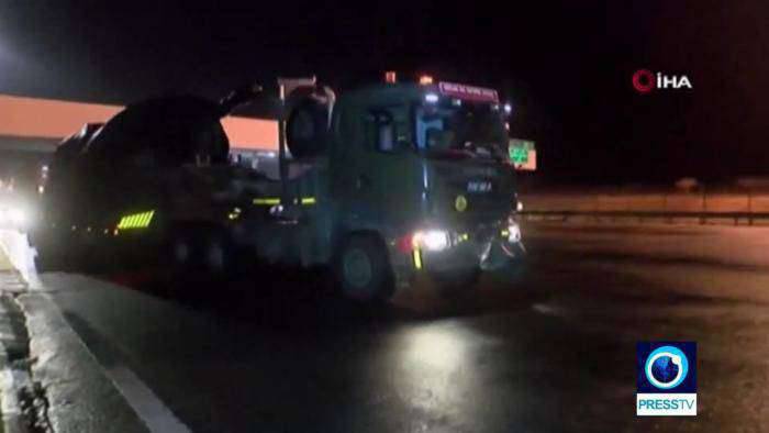 ทหารตุรกียกพลประชิดชายแดนซีเรียอย่างต่อเนื่อง