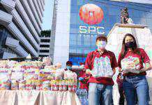 เครือสหพัฒน์ร่วมฝ่าวิกฤตโควิด-19 แจกบะหมี่ซื่อสัตย์ ช่วยเหลือคนขับรถแท็กซี่ที่ได้รับความเดือดร้อน