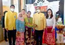 นายกฯ นำทัพประชุม ครม. สัญจร พัฒนาเศรษฐกิจและสังคมกลุ่มจังหวัดอันดามัน หนุนผลิตภัณฑ์ OTOP ภูเก็ต