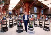 เซ็นทรัล ฟู้ด รีเทล นำนวัตกรรม AIเชื่อมโลกช้อปปิ้ง เปิดตัวหุ่นยนต์ผู้ช่วยบริการอัจฉริยะ “น้องเต็มใจ”