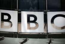 บีบีซี ซีเอ็นเอ็น และสื่อใหญ่ตะวันตก ระงับรายงานข่าวในรัสเซีย เสียวนักข่าวติดคุก