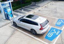 พลัซความสะดวก พลัซความครอบคลุมทุกการเดินทางช่วงวันหยุดกับ EV Station PluZ ด้วยสถานีชาร์จกว่า 400 แห่ง ครอบคลุม 77 จังหวัด ทั่วไทย