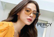 มัดรวมทุกลุคสาวแว่นสุดเก๋ ในแบบฉบับ “ใบเฟิร์น พิมพ์ชนก” เพราะโลกของ PERCY คือแฟชั่นทุกสไตล์ ที่ร้านแว่นท็อปเจริญ