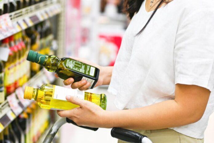 : ฉลากสินค้าคืออะไร ฉลากสินค้าคือป้ายเพื่อให้ข้อมูลสำคัญเกี่ยวกับสินค้านั้น ๆ แก่ผู้บริโภค