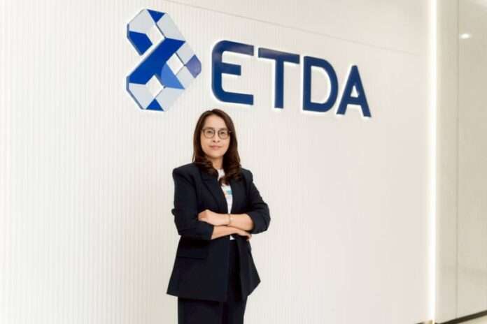นางสาวรจนา ล้ำเลิศ ที่ปรึกษา ETDA และหัวหน้าศูนย์ AIGC