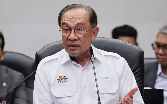 28ac7daa-anwar-ibrahim-bernamapic-210426